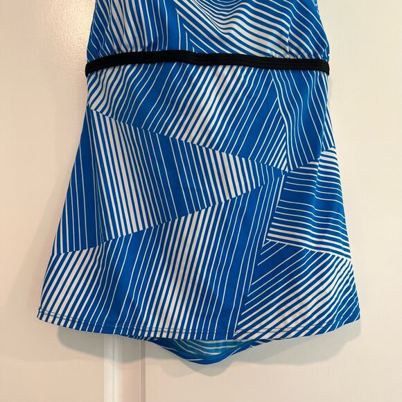 Nike Swim Women's Tankini Blue White Stripes Size‎ 12 - Picture 2 of 12